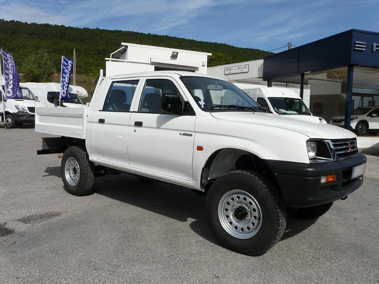 Restauration Pick up Mitsubishi L200 blanc