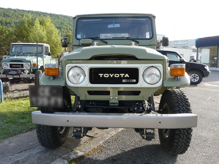 Toyota BJ 42 bache 1984