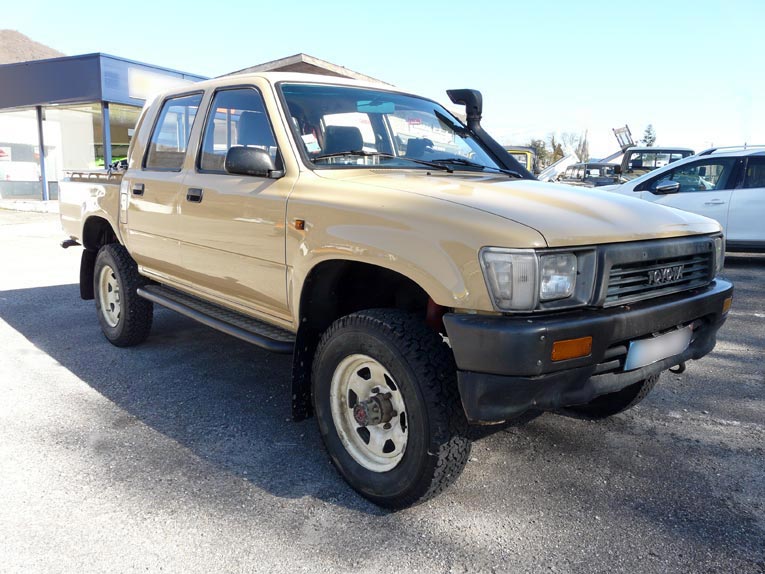 Pick up Hilux Double cabine beige